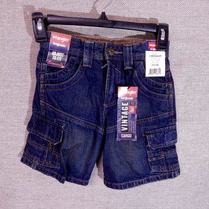 WRANGLER Boys Shorts == Size 4 Regular == 6 Pocket Styling == New With Tags